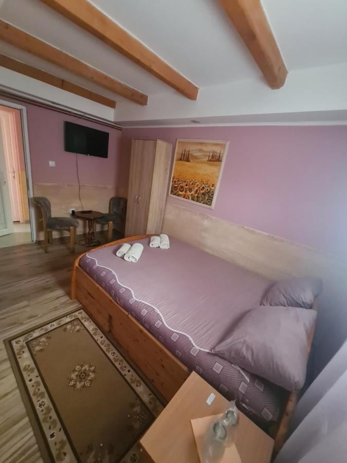 Rooms " Simke " II Subotica Zewnętrze zdjęcie
