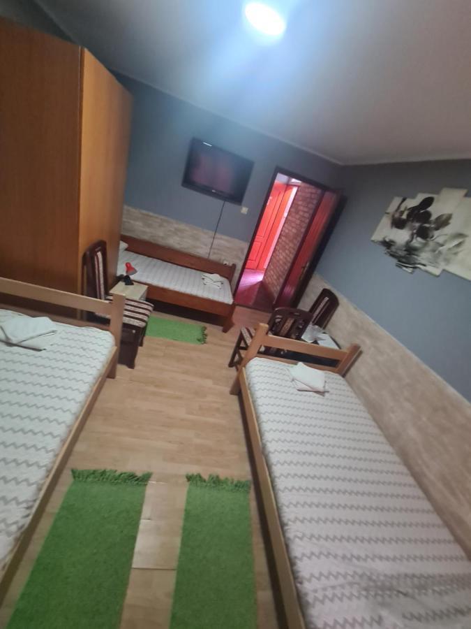 Rooms " Simke " II Subotica Zewnętrze zdjęcie