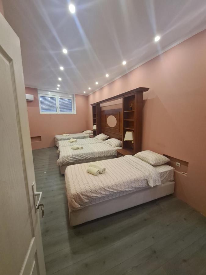 Rooms " Simke " II Subotica Zewnętrze zdjęcie