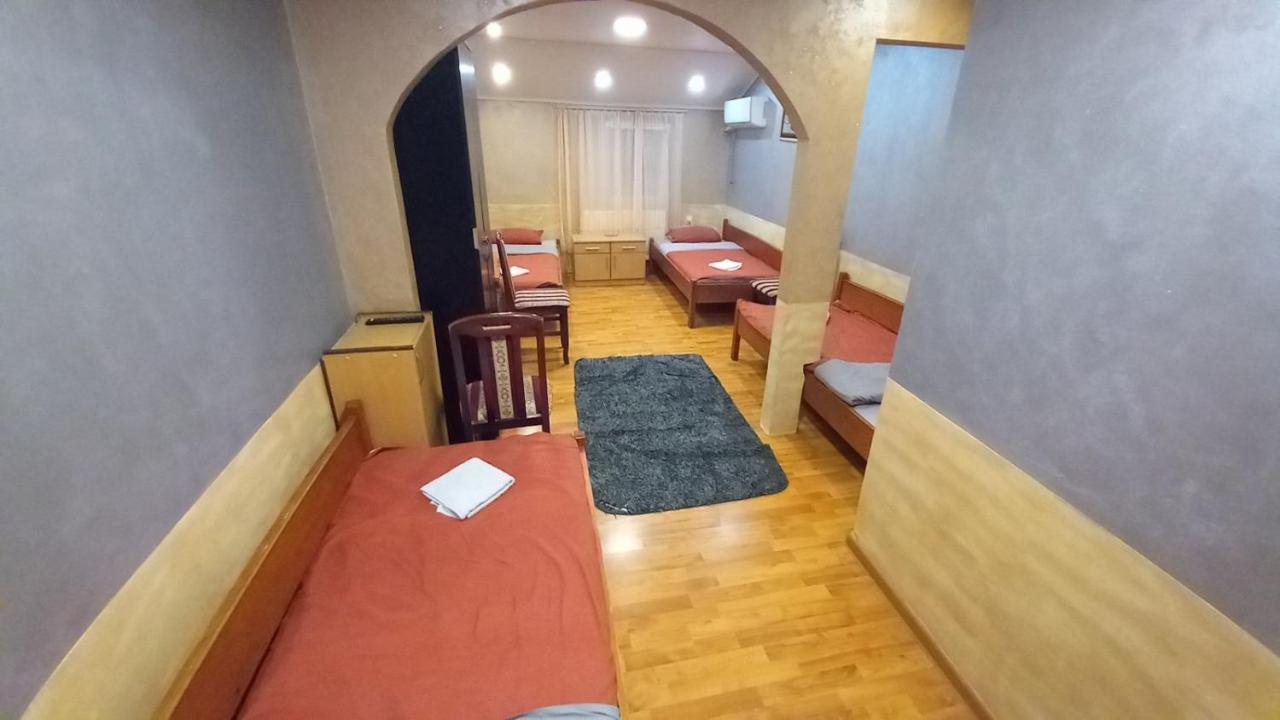 Rooms " Simke " II Subotica Zewnętrze zdjęcie