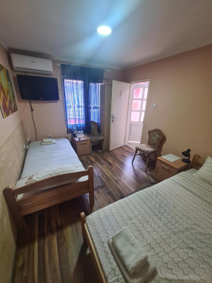 Rooms " Simke " II Subotica Zewnętrze zdjęcie