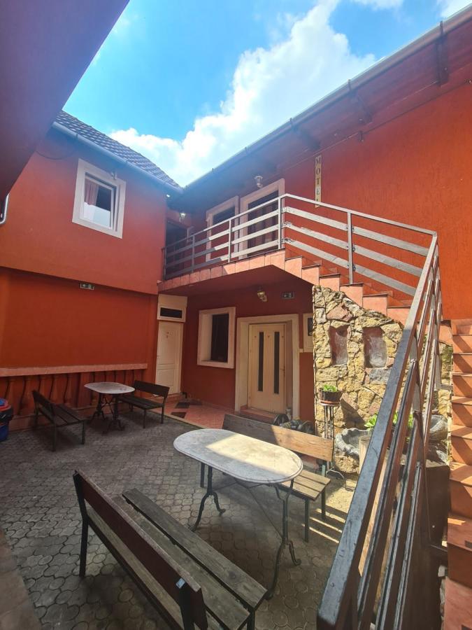 Rooms " Simke " II Subotica Zewnętrze zdjęcie